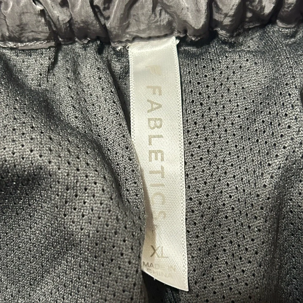 Fabletics sleek charcoal